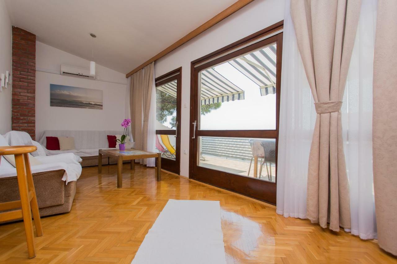 Apartments Pinery มาคาร์สกา ภายนอก รูปภาพ