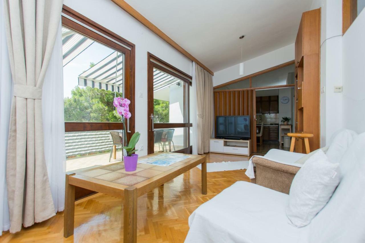 Apartments Pinery มาคาร์สกา ภายนอก รูปภาพ