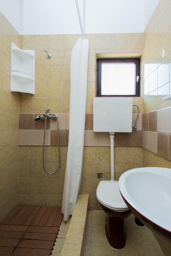 Apartments Pinery มาคาร์สกา ภายนอก รูปภาพ